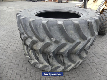  2x Tractor tire Firestone 650/65R42 - Dekk
