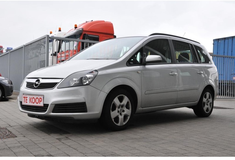 Personenbil Opel Zafira: bilde 2