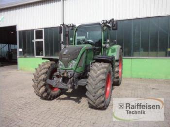 Fendt 724 Vario SCR - Traktor
