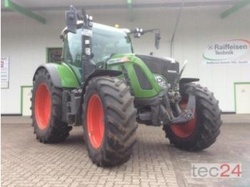 Fendt 724 v s4 profi plus - Traktor