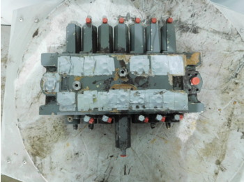 Liebherr 934B - Hydraulisk ventil