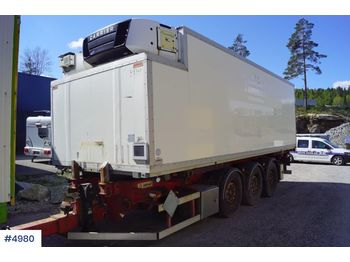  Istrail 3 axle Container trailer with refrigerated container - Tilhenger